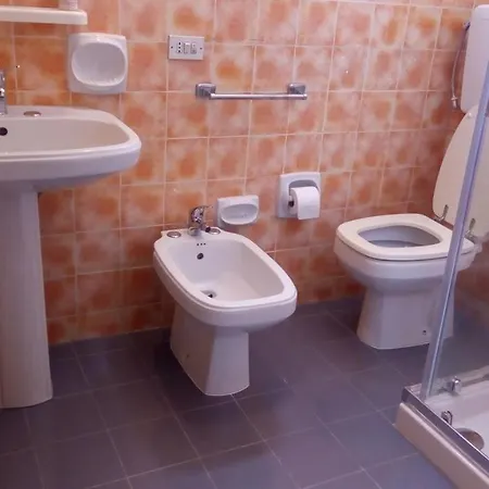 Agostino Hotel 2*